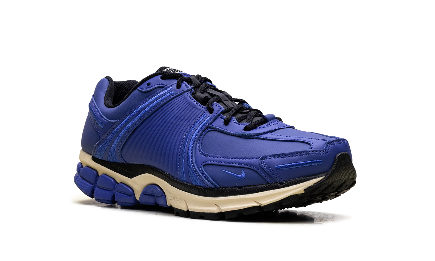 Zoom Vomero 5 "Swooshless Hyper Royal" IO4555 400