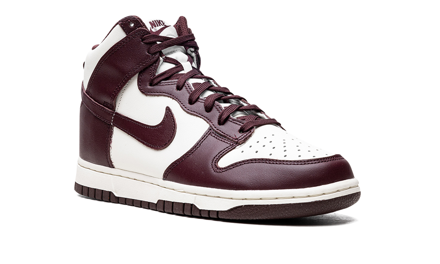 DUNK HIGH WMNS"Burgundy Crush" DD1869 601