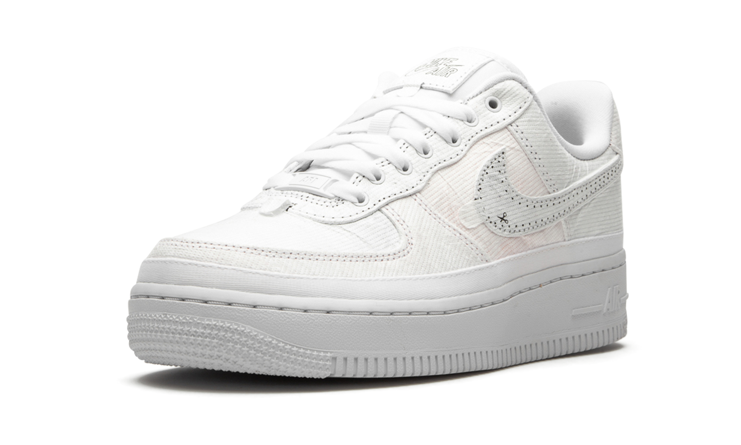 AIR FORCE 1 LO LX WMNS"Reveal - Black Swoosh" CJ1650 100