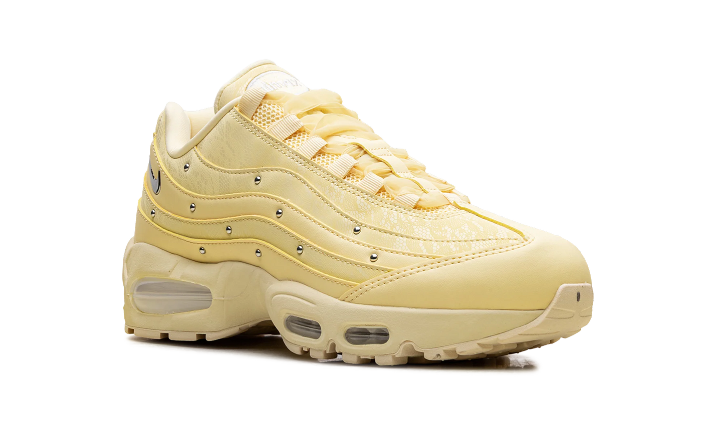 Air Max 95 WMNS "Soft Yellow Silver Studded" IQ3444 722