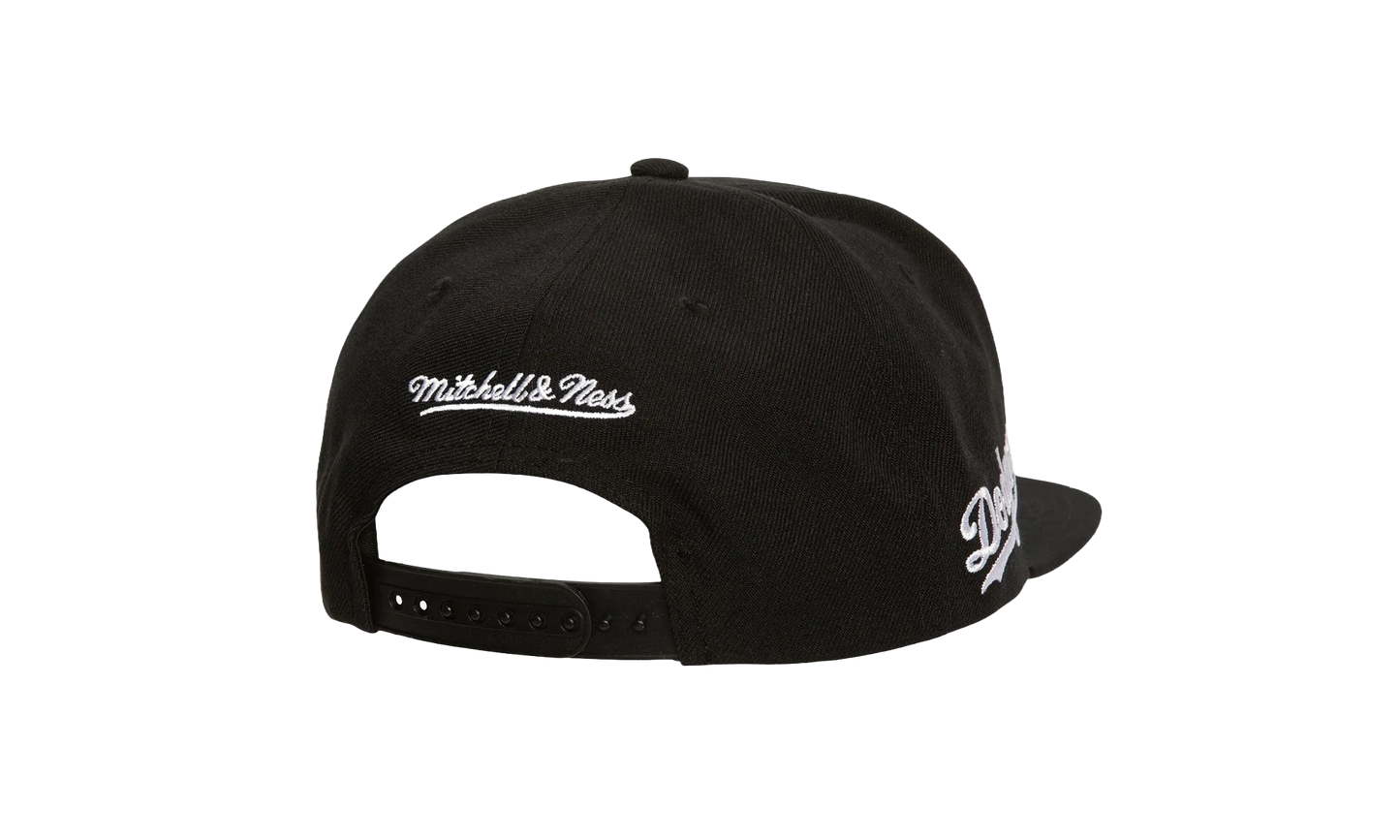 MLB Evergreen Black White Snapback Cap "Los Angeles Dodgers - Black" HS8544 LADBLCK