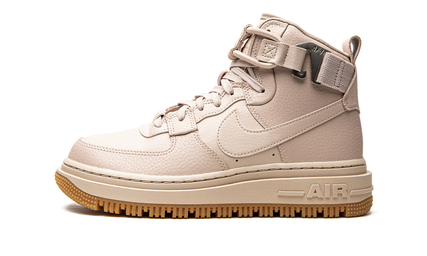 AIR FORCE 1 HIGH UTILITY MNS WMNS DC3584 200