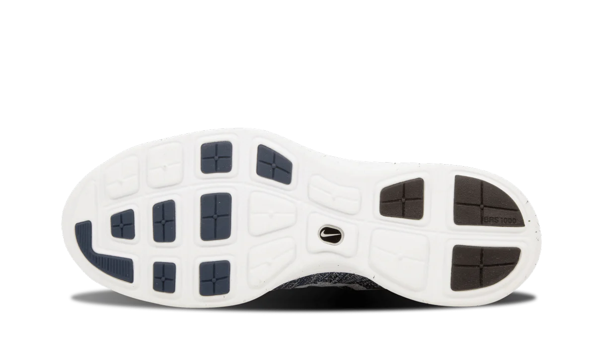 Lunar Flyknit Chukka 554969 400