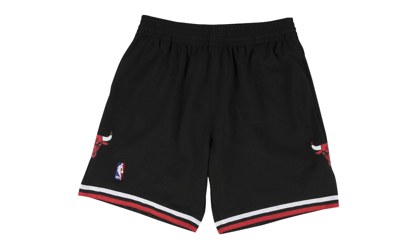 Chicago Bulls Swingman Shorts "Black / Red" MSHAC18023 CBUBLCK97
