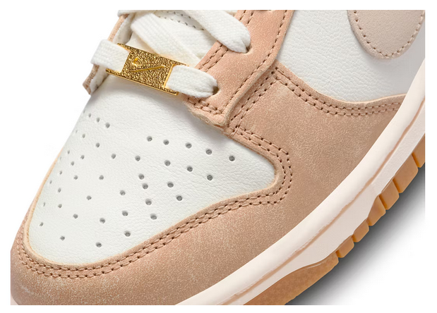 Dunk Low Australia (W)
