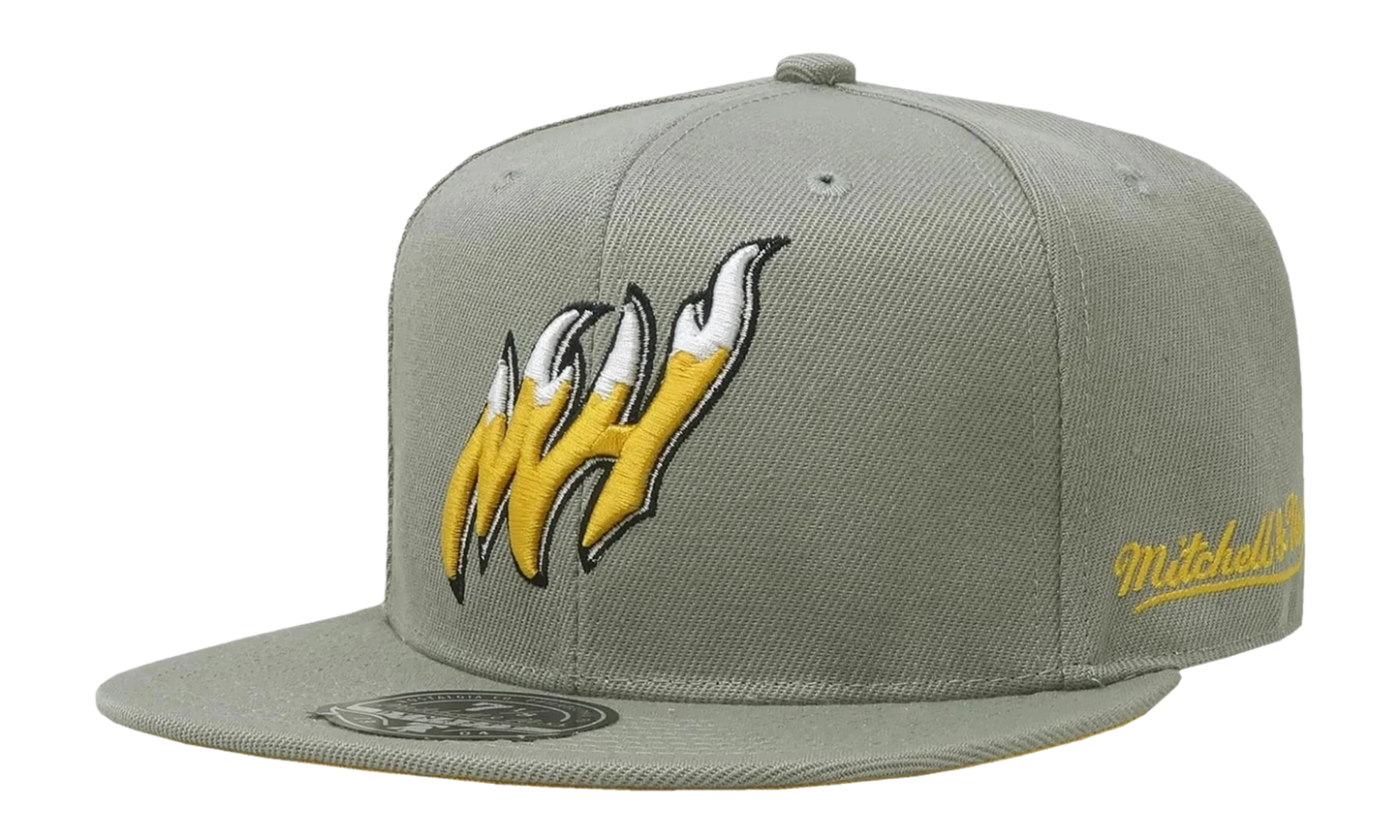 NBA Hardwood Classics Fitted Cap "Miami Heat - Sunny Gray" 6HSFDX21134 MHEGREY