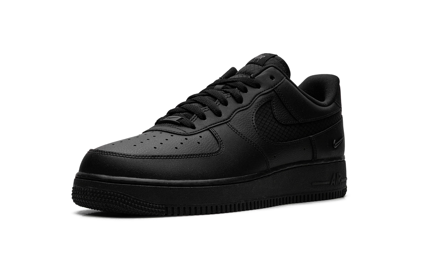 Air Force 1 '07 LV8 "Triple Black Ripstop" IH4452 001