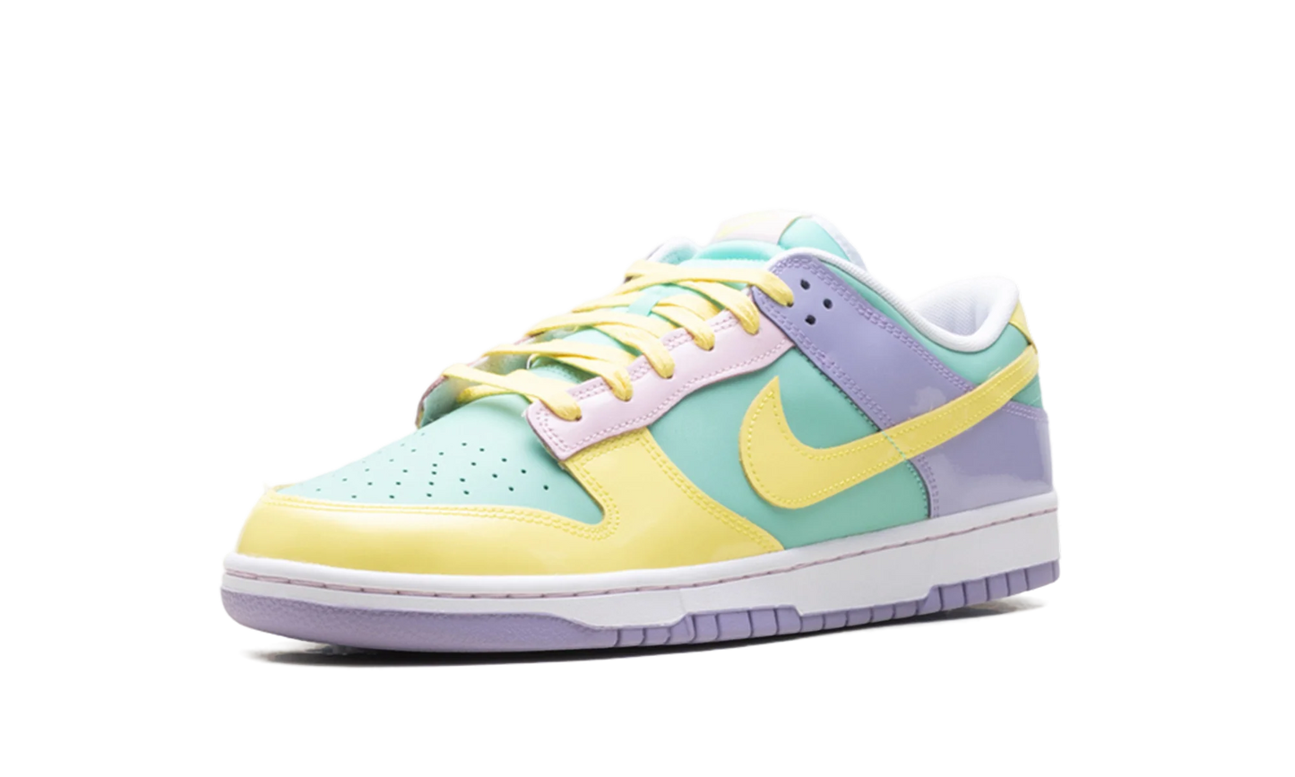Dunk Low "Easter (2026)" IQ9404 349