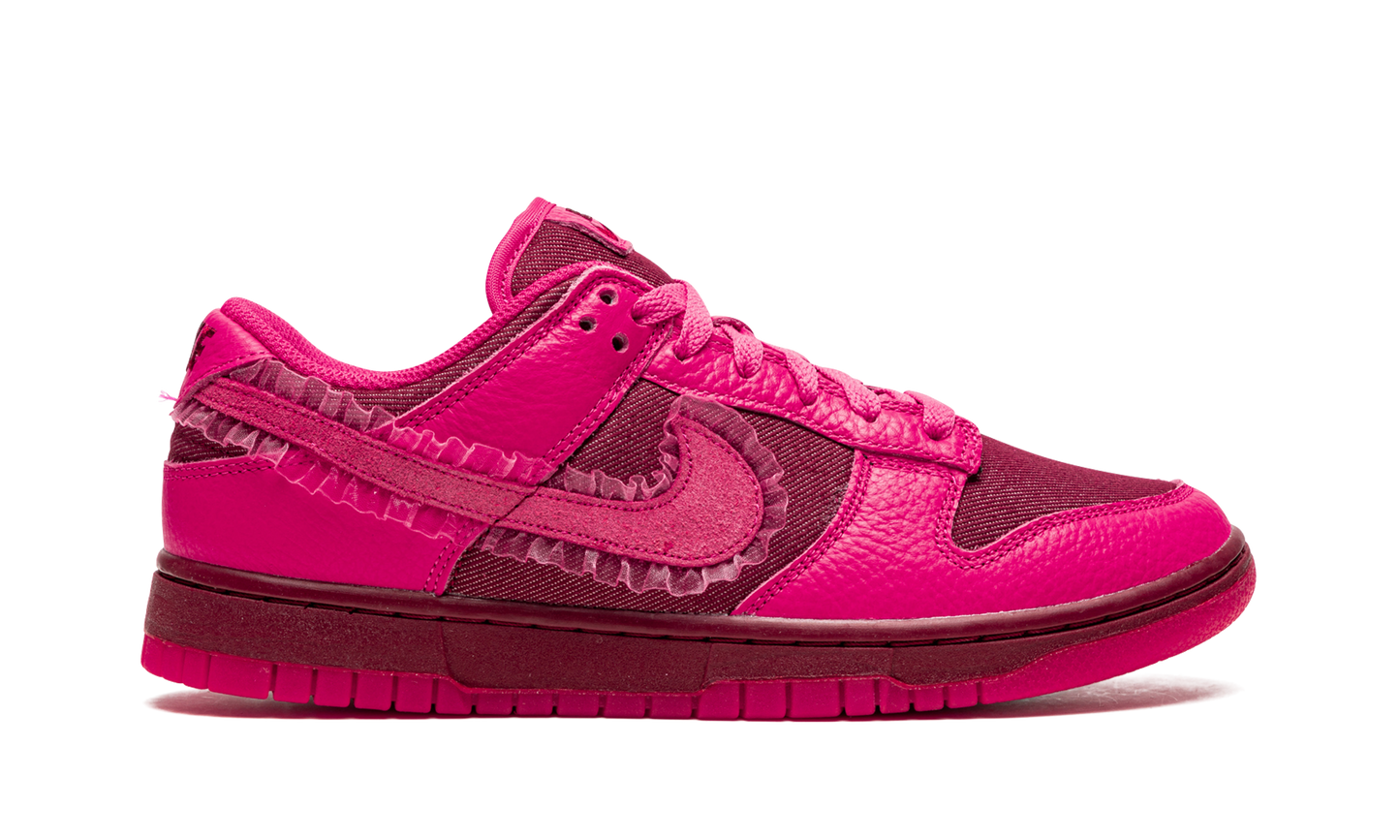 DUNK LOW WMNS"Valentine’s Day" DQ9324 600