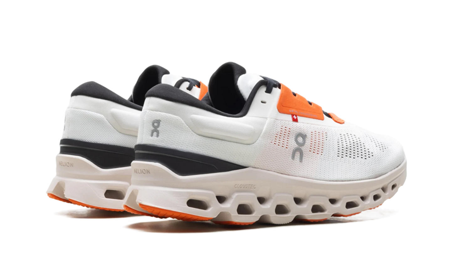 Cloudstratus WMNS "Undyed White Sand Orange" 3WD30121148