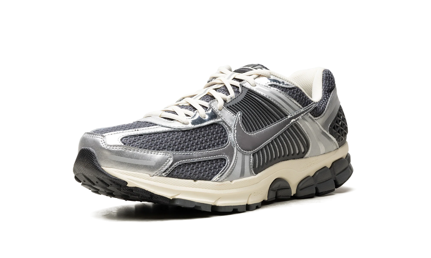 Zoom Vomero 5 "Iron Grey Chrome" IM3486 001
