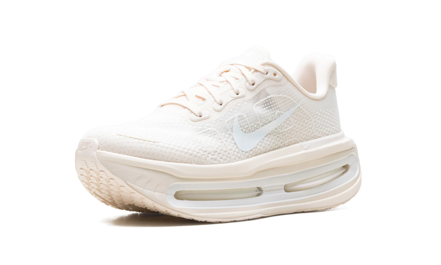 Nike Vomero Premium WMNS "Chalk" IQ8102 100