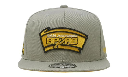 NBA Hardwood Classics Fitted Cap "San Antonio Spurs - Sunny Gray" 6HSFDX21134 SASGREY