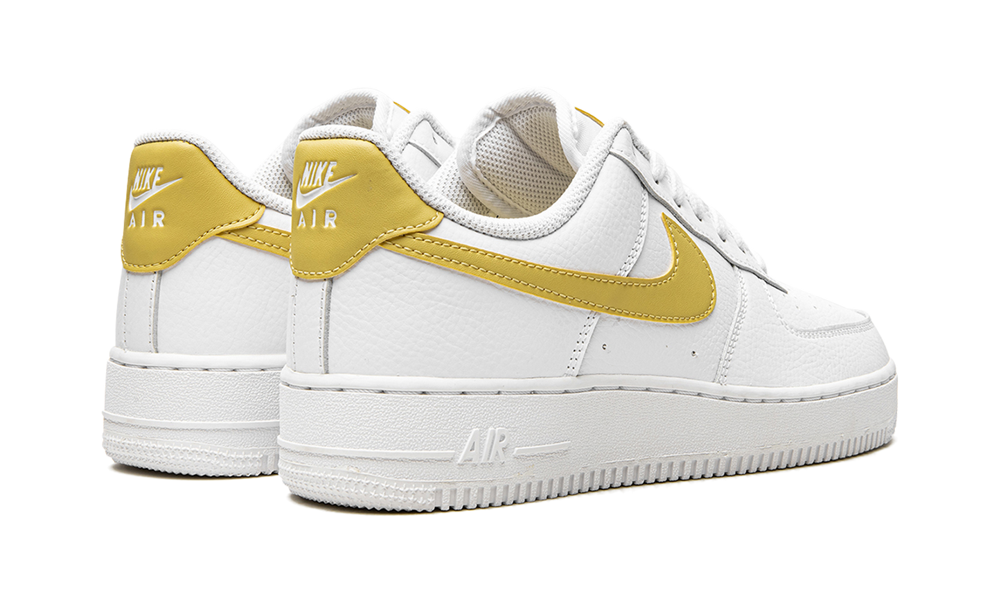 AIR FORCE 1 LO MNS WMNS"White/ Saturn Gold" 315115 170