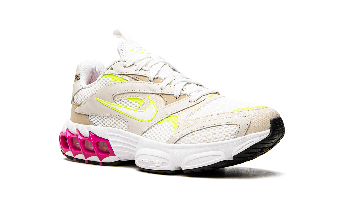 WMNS Zoom Air Fire"Summit White and Total Orange" CW3876 106