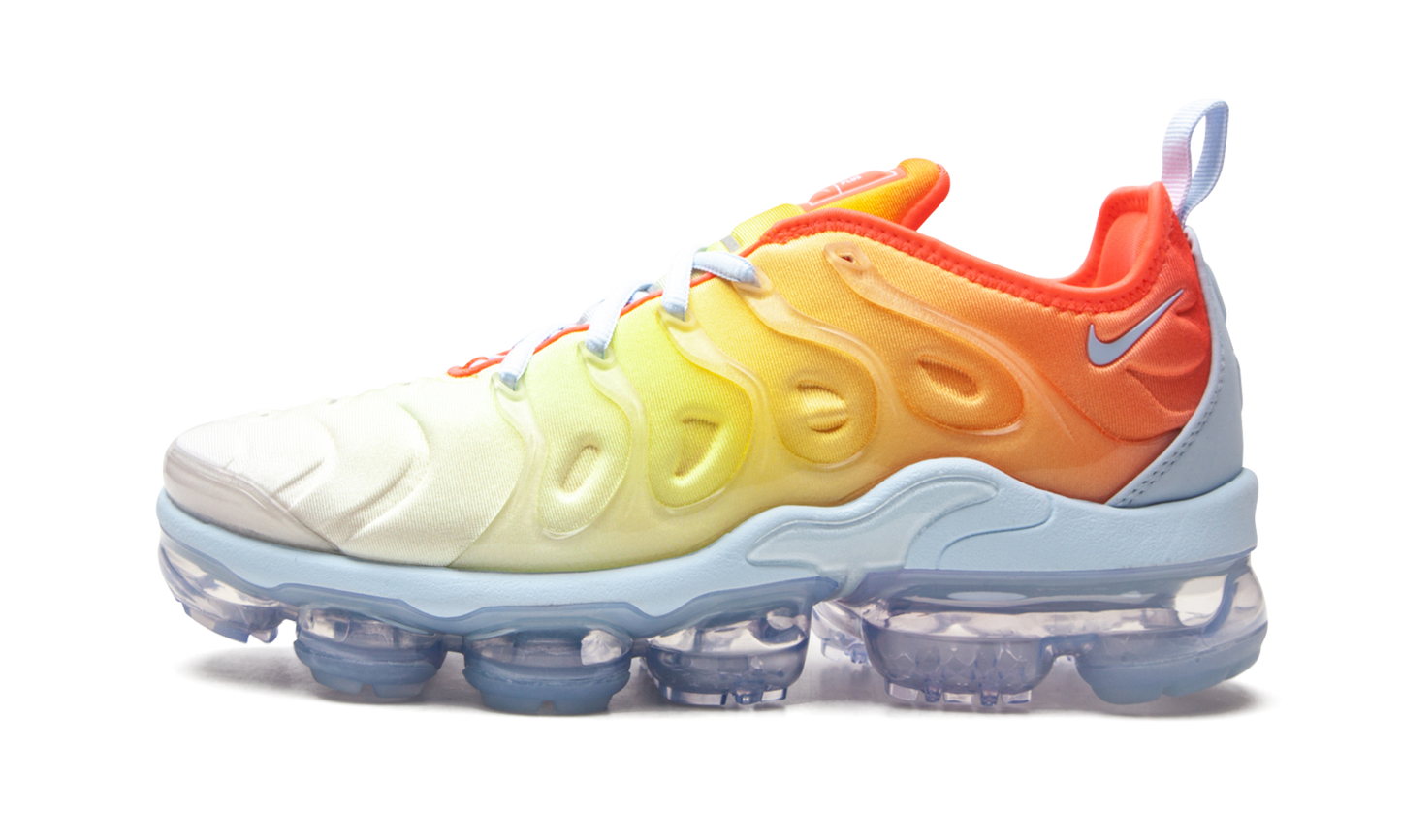 WMNS VaporMax Plus"Sunrise" CW5593 400