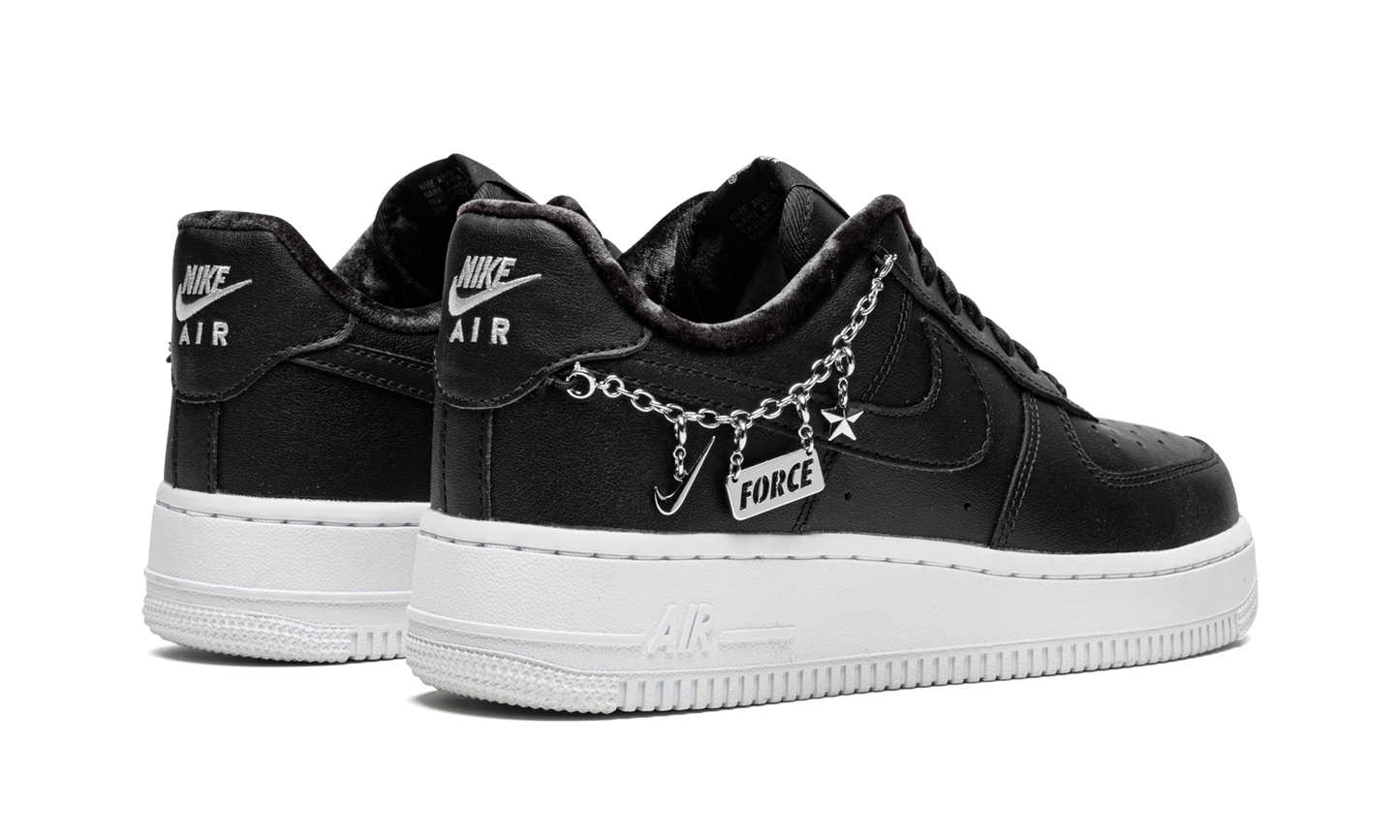 AIR FORCE 1'07 LX MNS WMNS"Lucky Charms - Black" DD1525 001