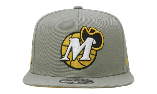 NBA Hardwood Classics Fitted Cap "Dallas Mavericks - Sunny Gray" 6HSFDX21134 DMAGREY