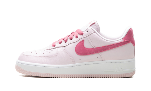 Air Force 1 Low WMNS"Valentine's Day (2026)" IO8755 600