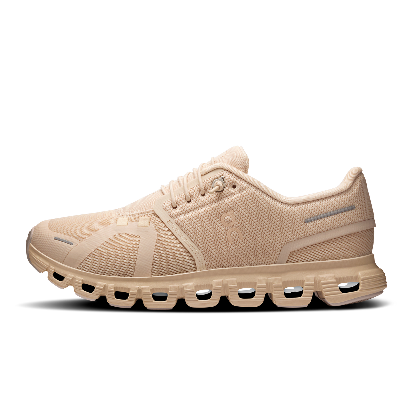 Women's Cloud 6 in Sand/Sand