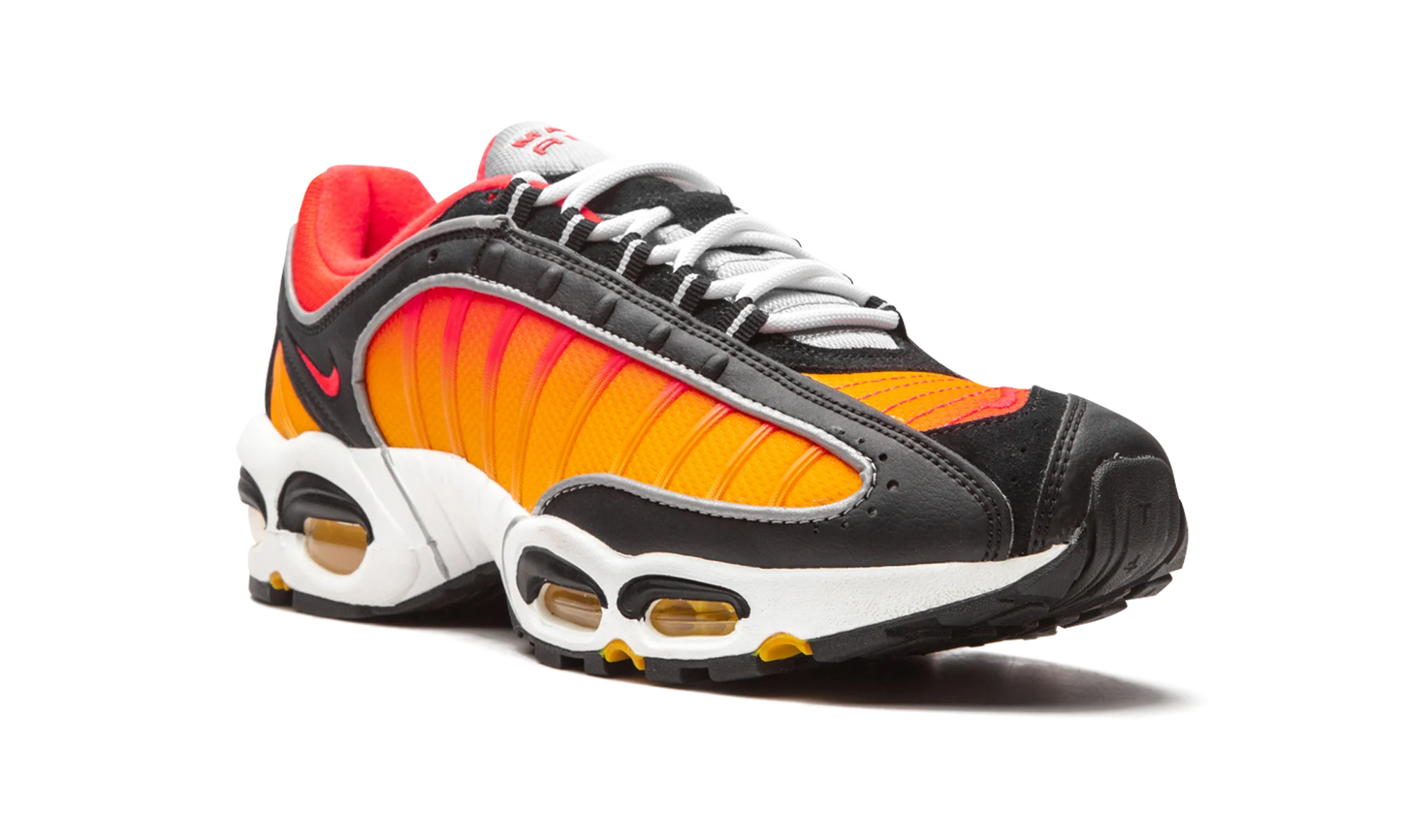 Air Max Tailwind IV "Sunset" CN9658 001