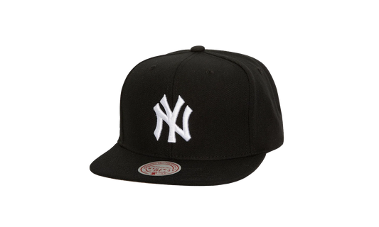 MLB Evergreen Black White Snapback Cap "New York Yankees - Black" HS8544 NYYBLCK