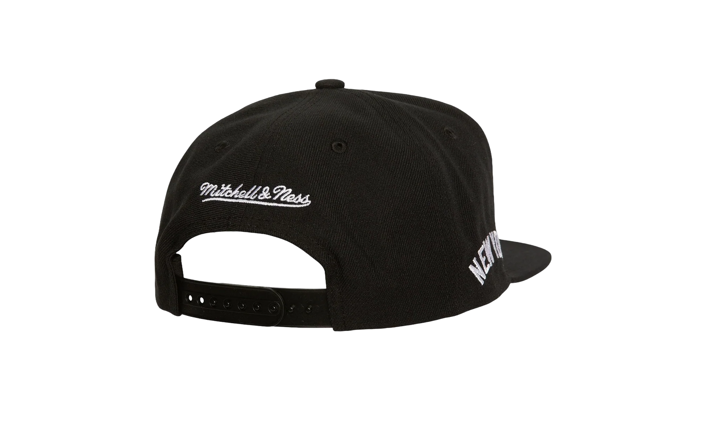 MLB Evergreen Black White Snapback Cap "New York Yankees - Black" HS8544 NYYBLCK