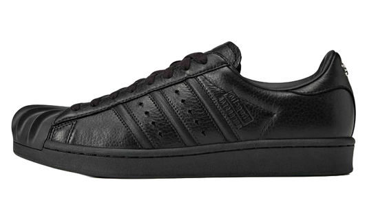 Superstar Vintage "Thug Club Black" KI0824