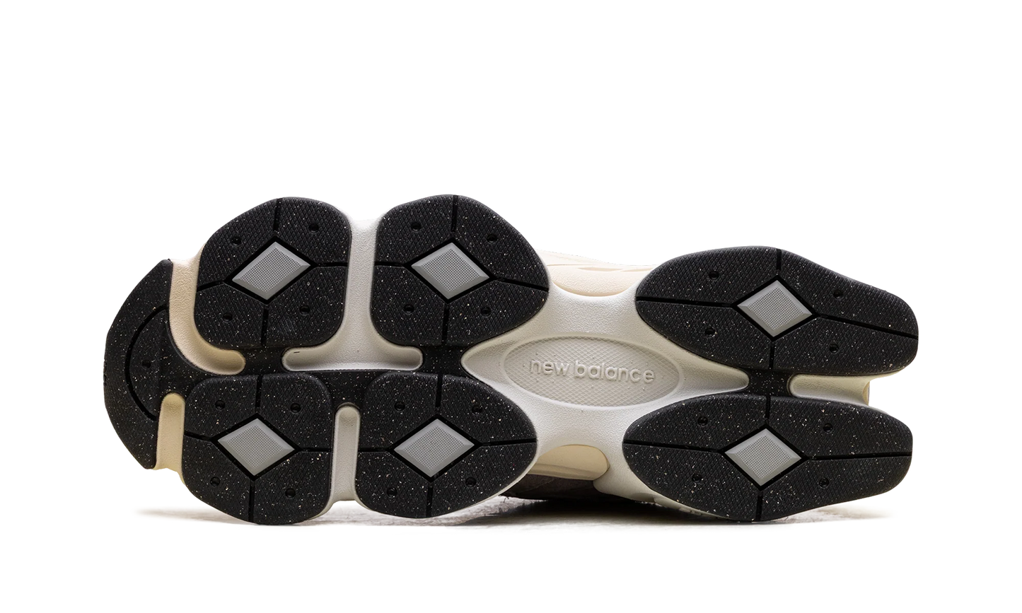 9060 "Truffle Salt Timber Wolf" U906029M