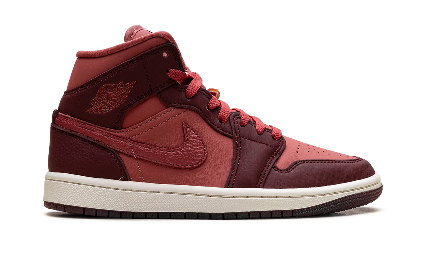 Jordan 1 Mid SE WMNS "Valentine's Day (2026)" IB7018 600