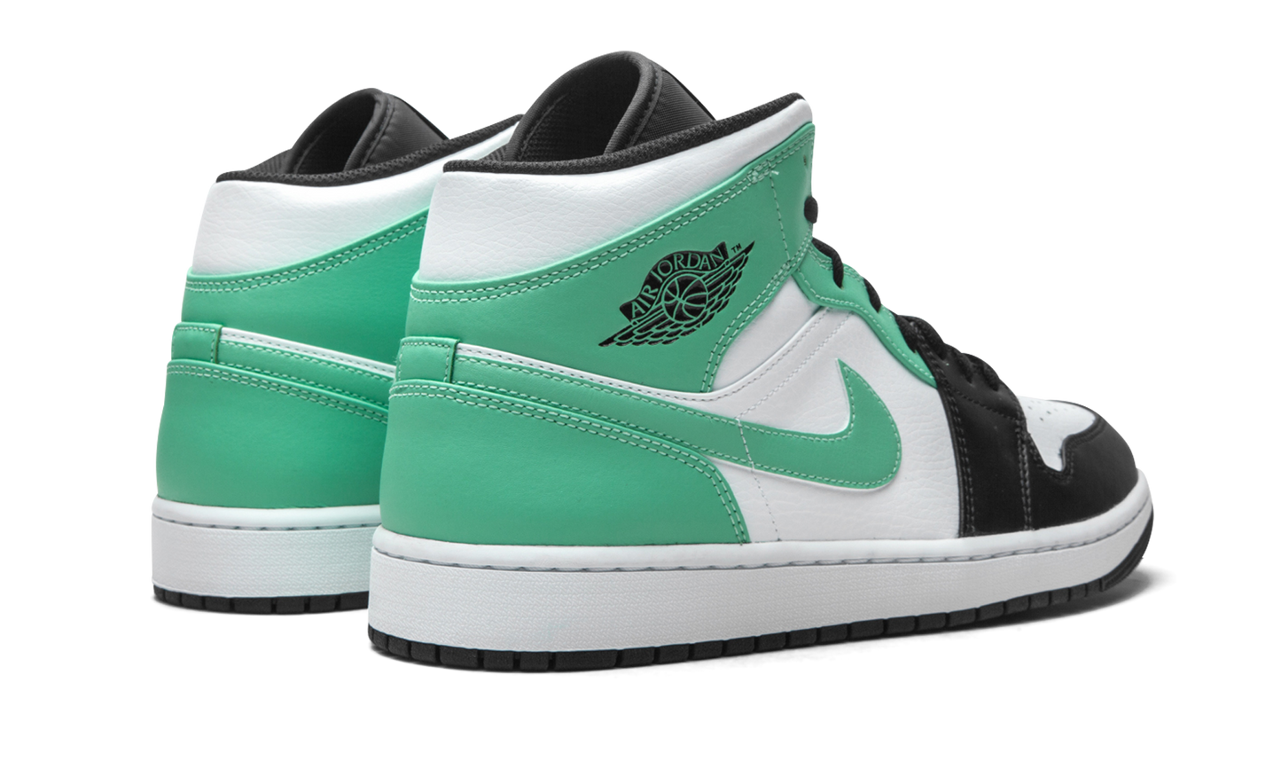 1 Mid "Island Green" 554724 132