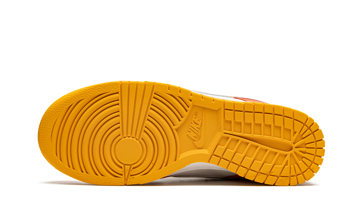 DUNK LO MNS WMNS"Golden Orange" DQ4690 800