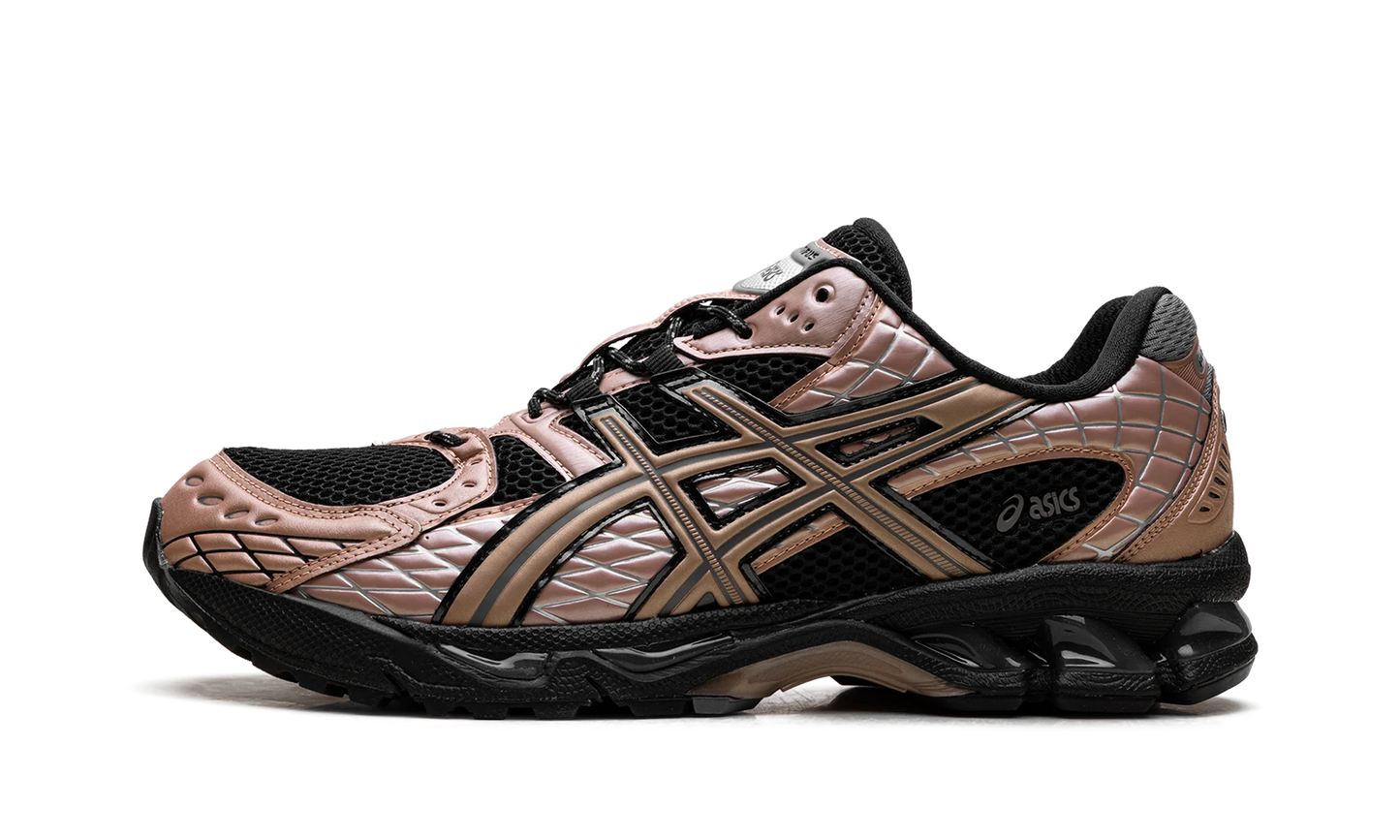 Gel-Nimbus 10.1 "Black / Rose Gold" 1203A761 001