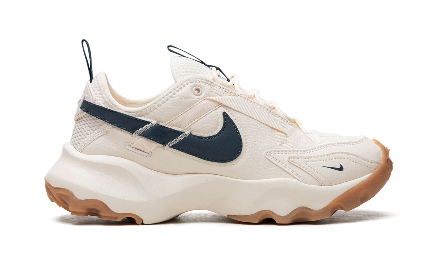 TC 7900 WMNS"Pale Ivory Armory Navy" DD9682 103