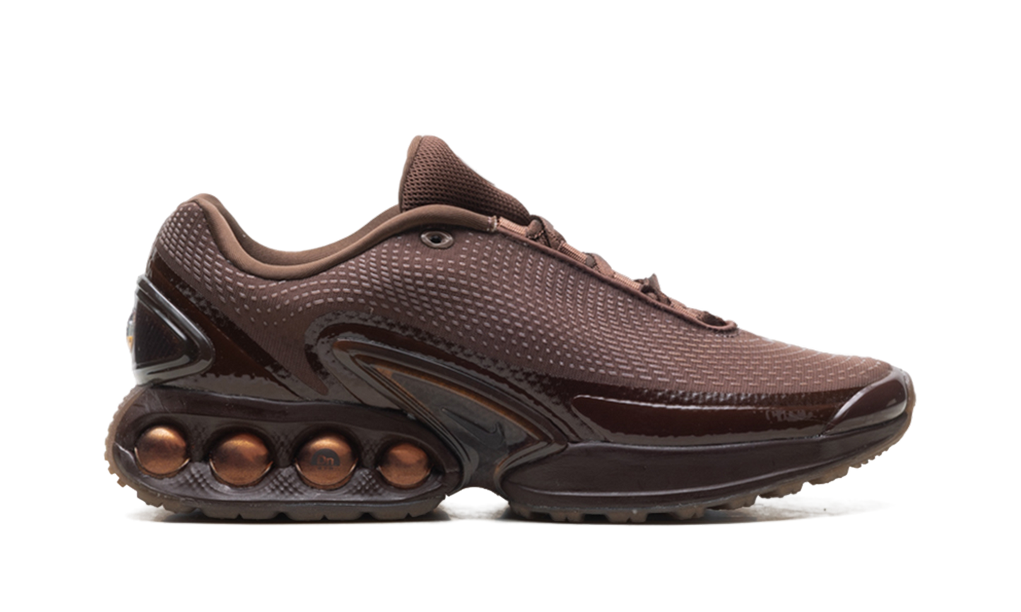 Air Max DN WMNS"Isamaya Ffrench Light Chocolate" HQ3837 200