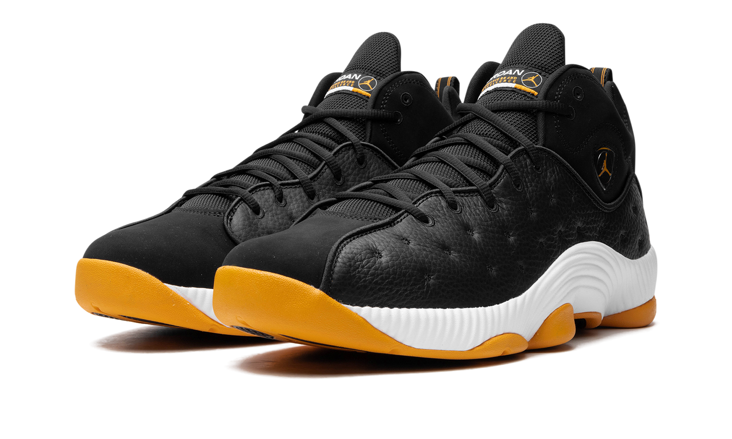 Jumpman Team 2 Low "Taxi"