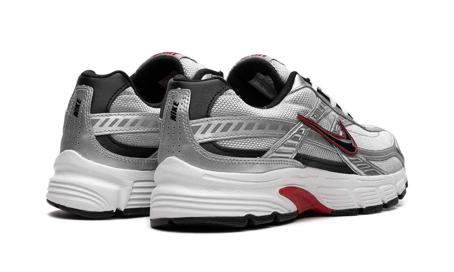 Initiator "Metallic Silver Red" 394055 001