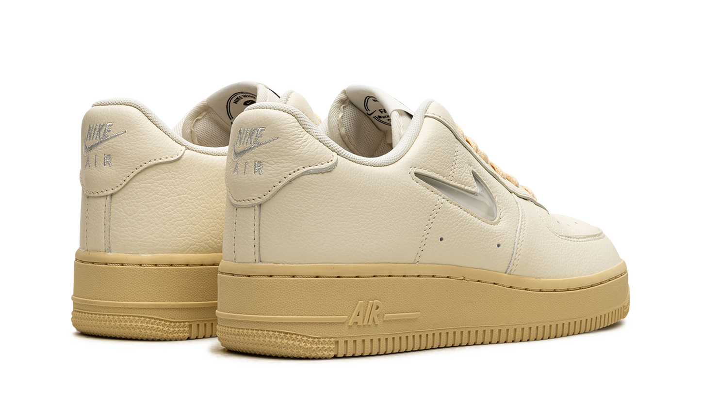 AIR FORCE 1 JEEL MNS WMNS"Coconut Milk" DO9456 100
