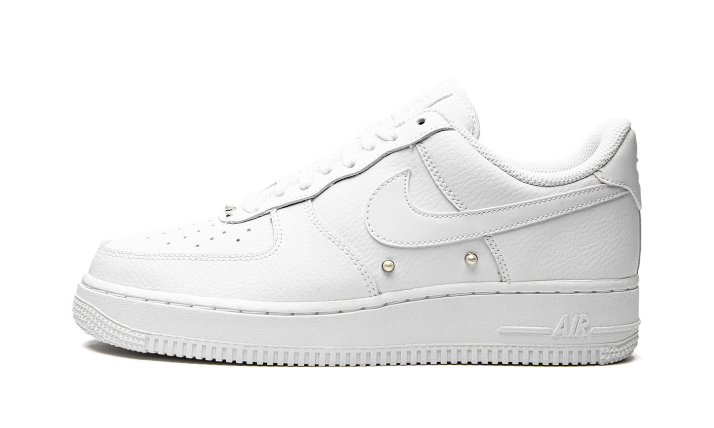 AIR FORCE 1 LO MNS WMNS"Pearls" DQ0231 100
