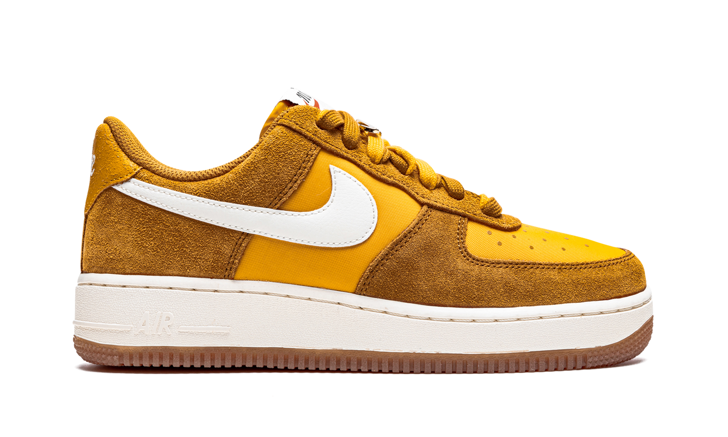 AIR FORCE 1'07 SE MNS WMNS"First Use" DA8302 700