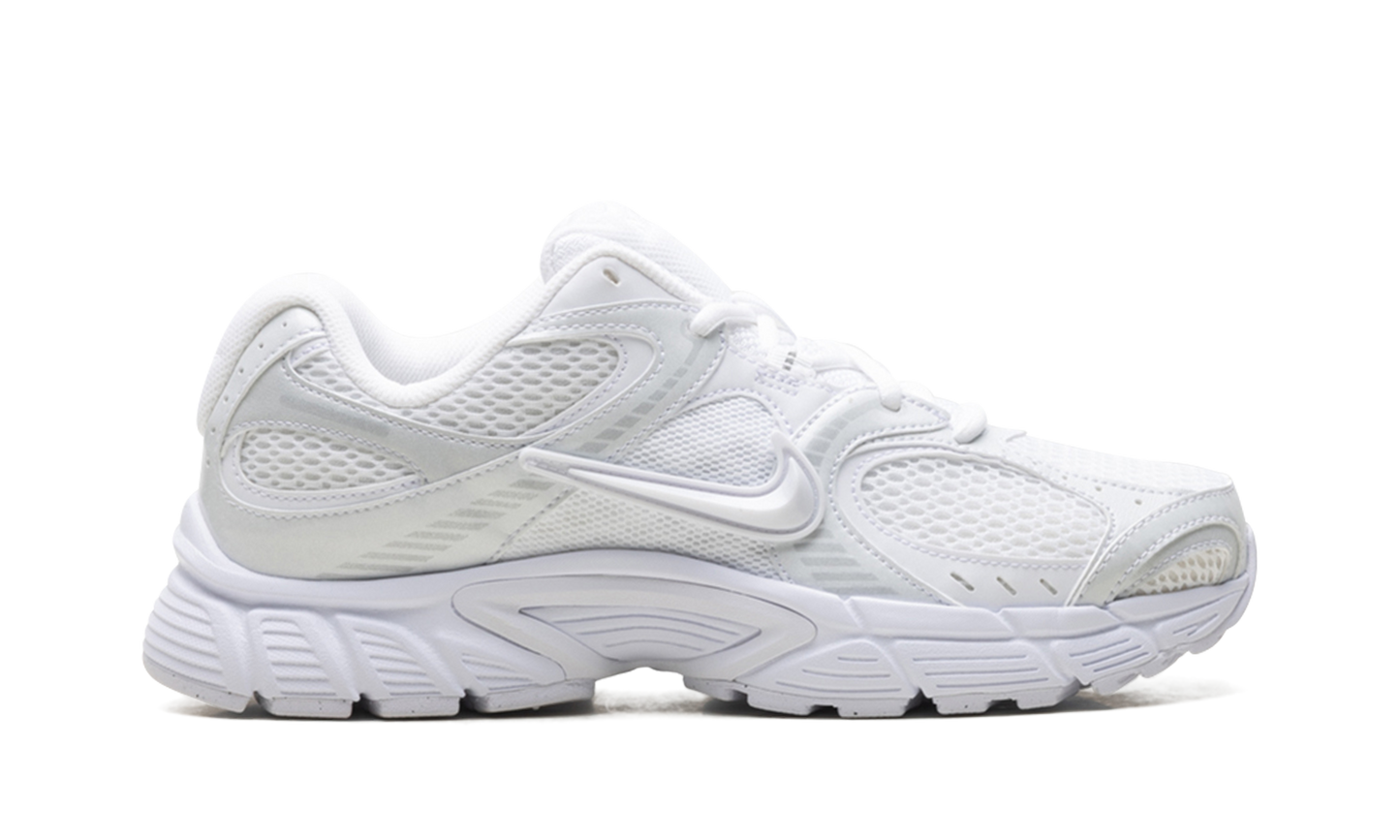 V5 RNR WMNS"White Black Metallic Silver" HQ7901 101