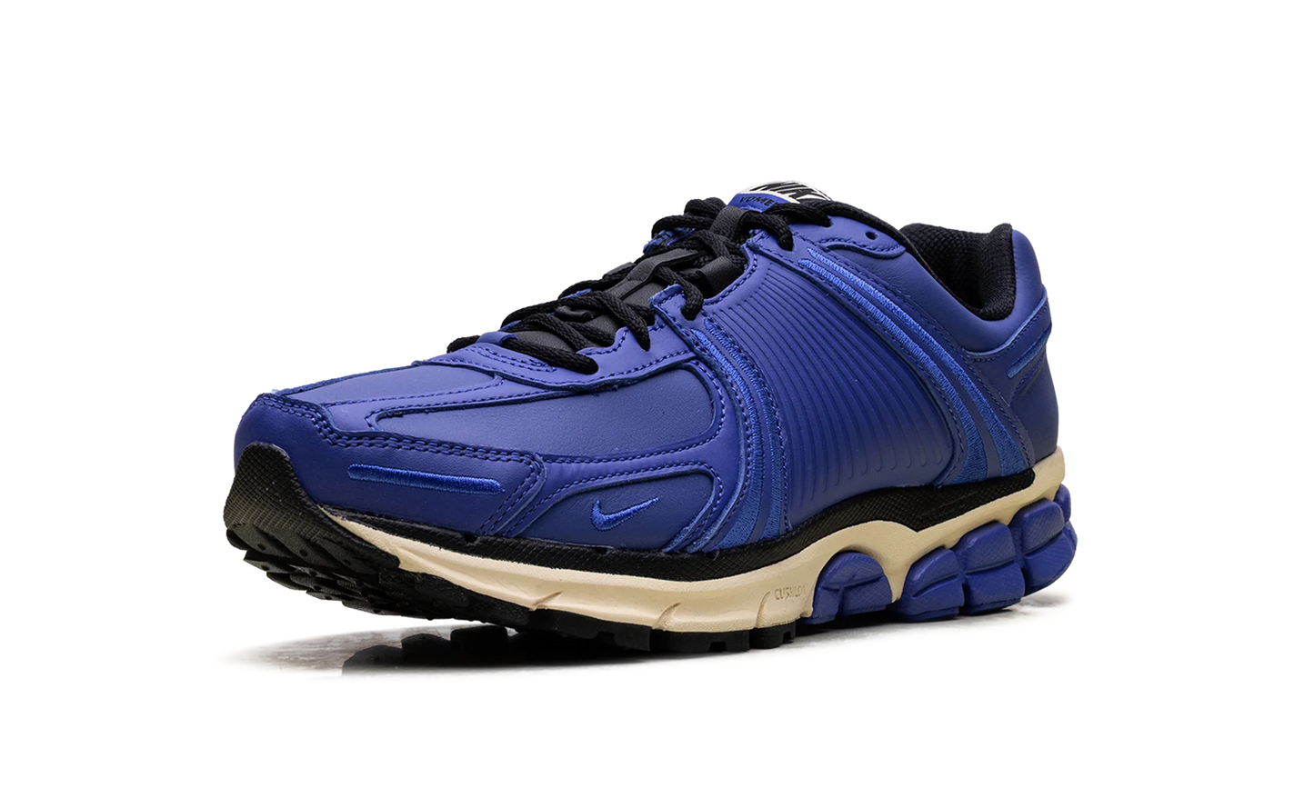 Zoom Vomero 5 "Swooshless Hyper Royal" IO4555 400