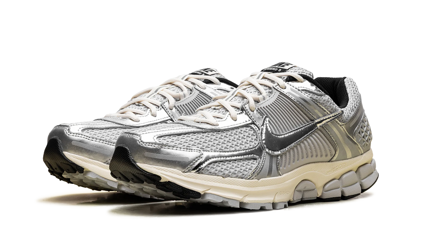 Zoom Vomero 5 "Grey Fog Chrome" IM3486 002