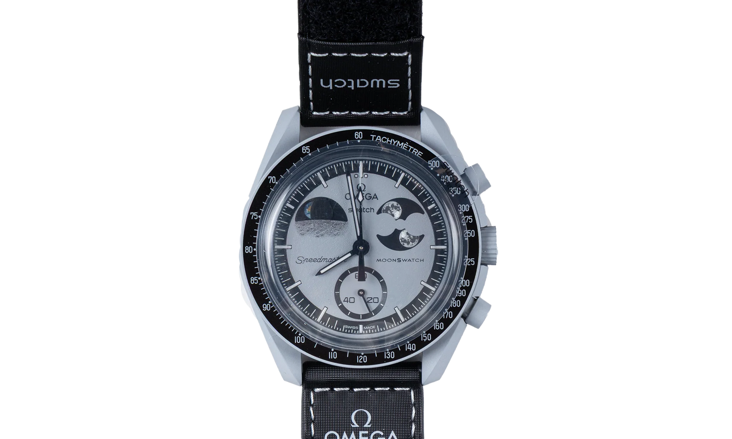 Swatch x Omega Bioceramic Moonswatch "Mission To Earthphase" SO33M700