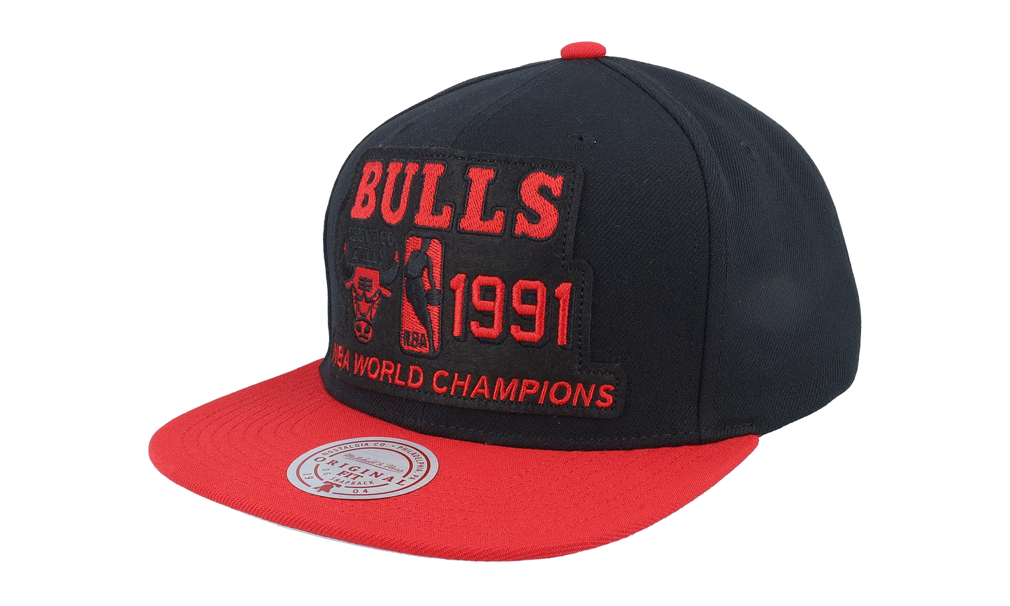 NBA Hardwood Classics 91 Champ Flipside Snapback Cap "Chicago Bulls - Black / Red" HS8714 CBUBKRD