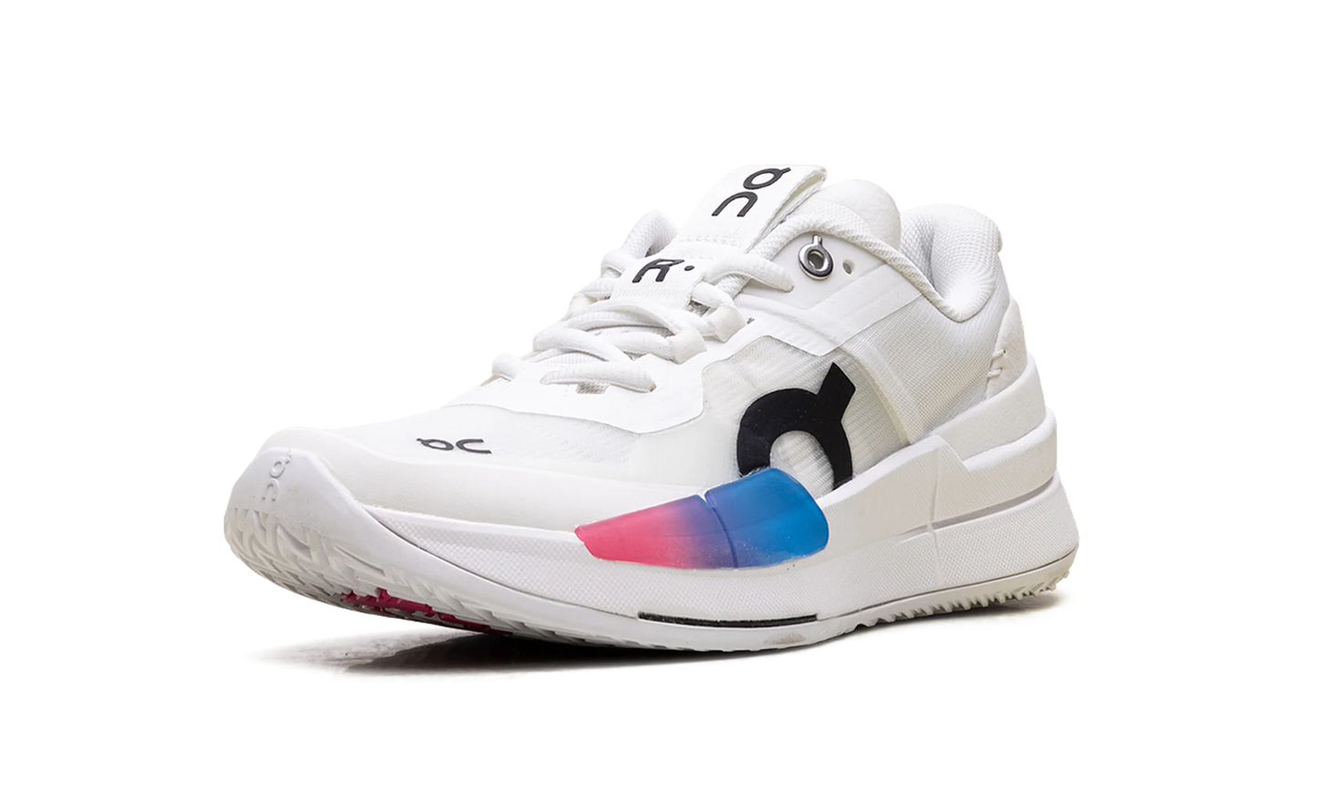 The Roger Pro 2 WMNS "White Malibu" 3WE10332840