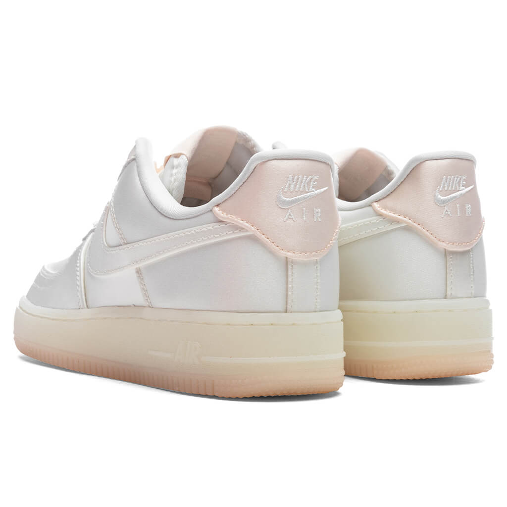 Women's Air Force 1 '07 LV8 - Sail/Sail/Barely Orange