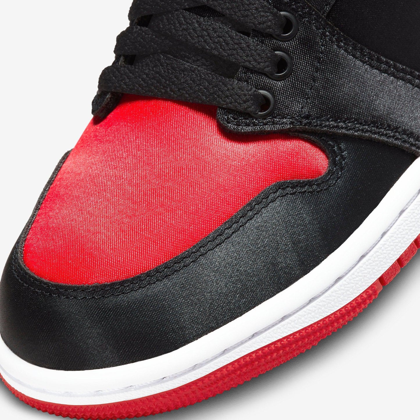 Air Jordan 1 Retro High OG 'Satin Bred' (2023) (Womens)