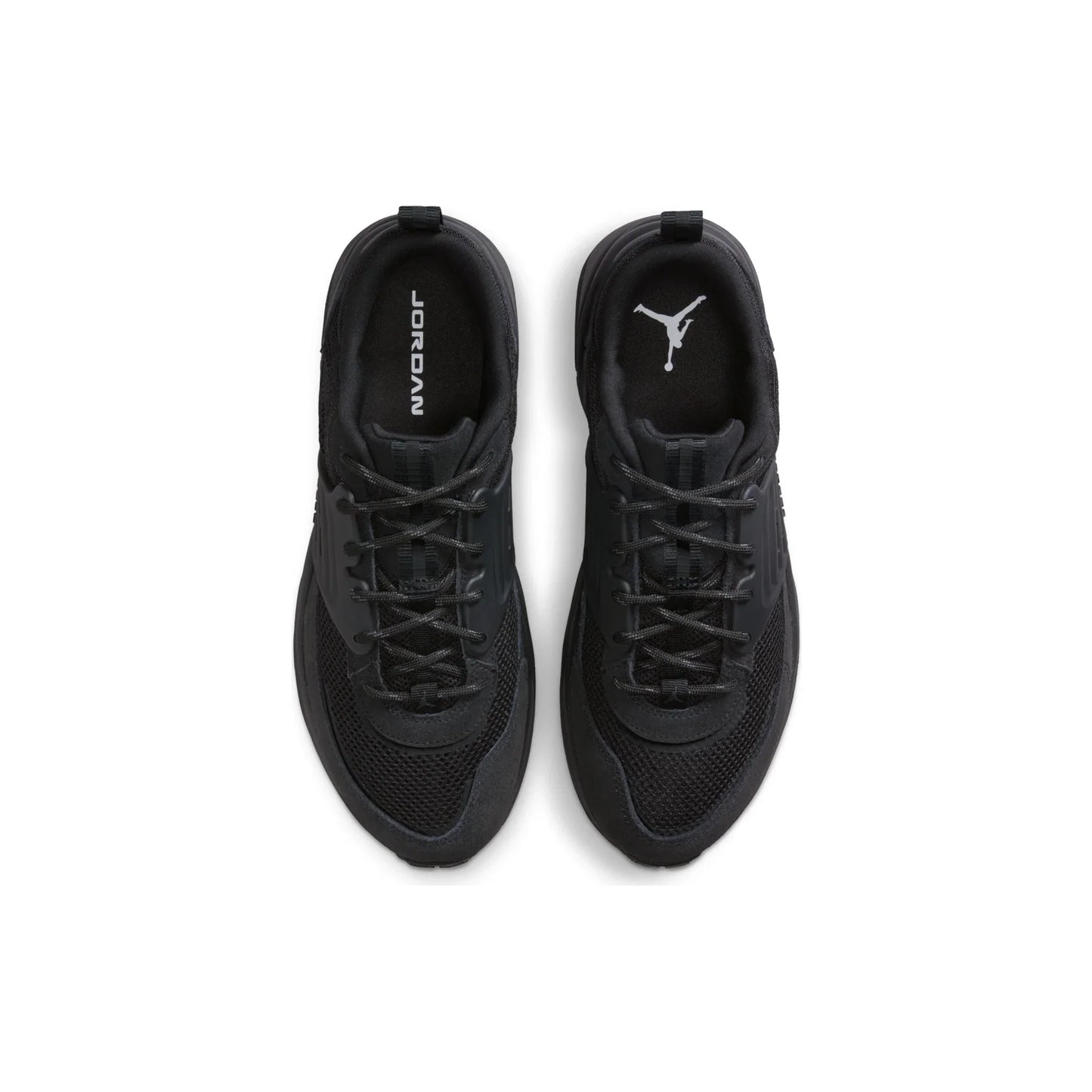 Trunner O/S 'Triple Black' (2025)