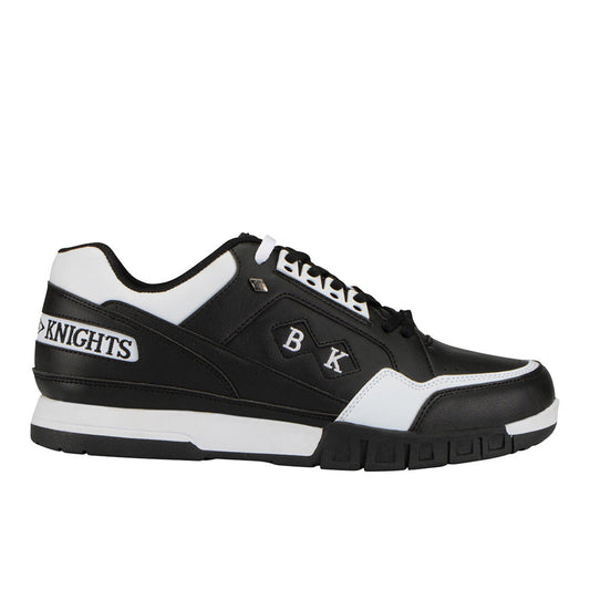 Metros Sneakers